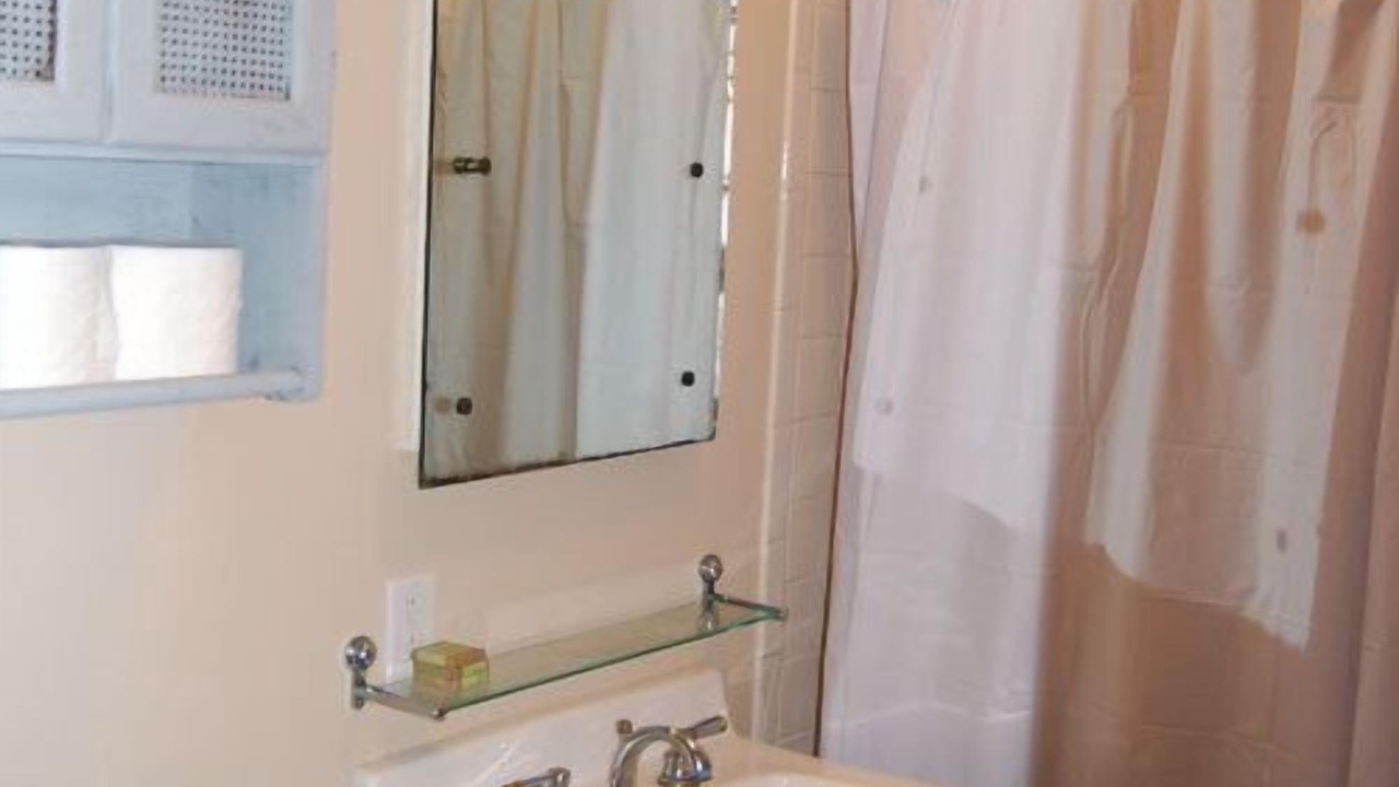 Photo of Bathroom in North Evanston