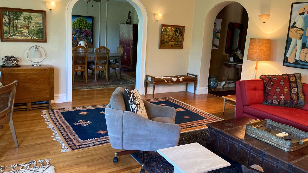 Photo of Livingroom in North Evanston
