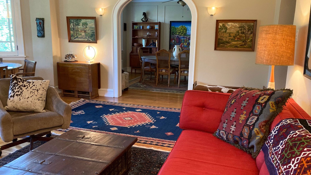 Photo of Livingroom in North Evanston