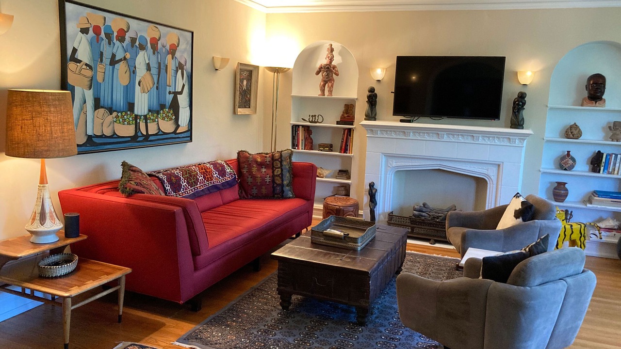 Photo of Livingroom in North Evanston