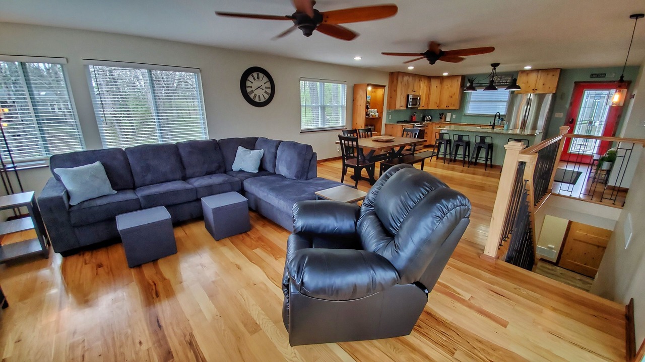 Photo of Livingroom in Effingham