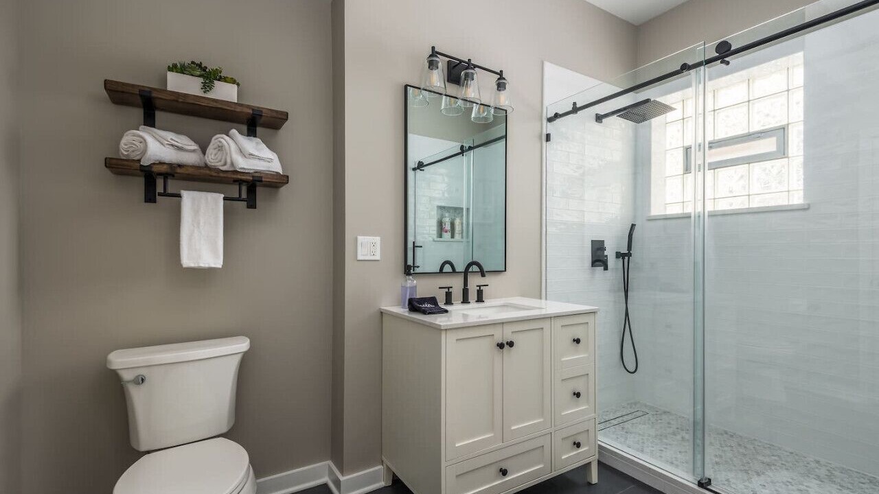 Photo of Bathroom in Tri-Taylor