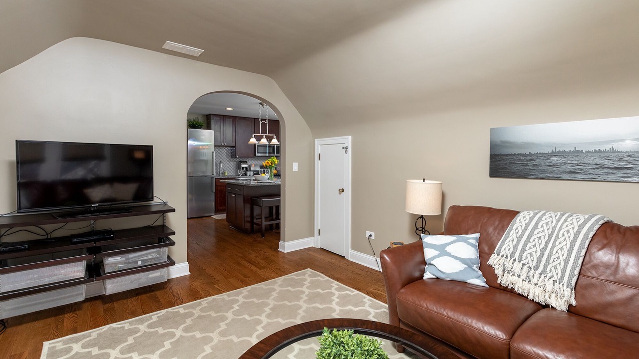 Photo of Livingroom in Roscoe Village