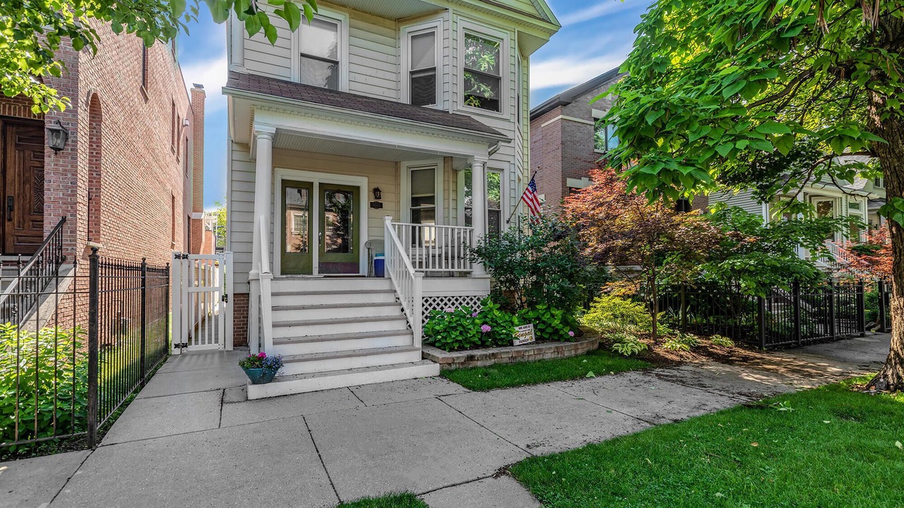 Photo of Outdoor in Roscoe Village