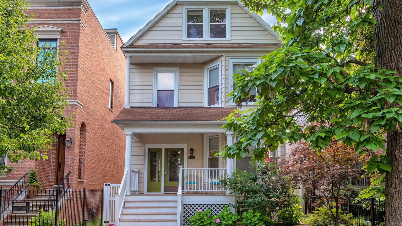Photo of Outdoor in Roscoe Village