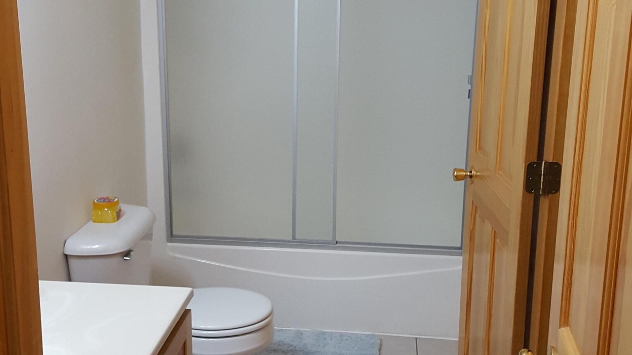 Photo of Bathroom in Oglesby