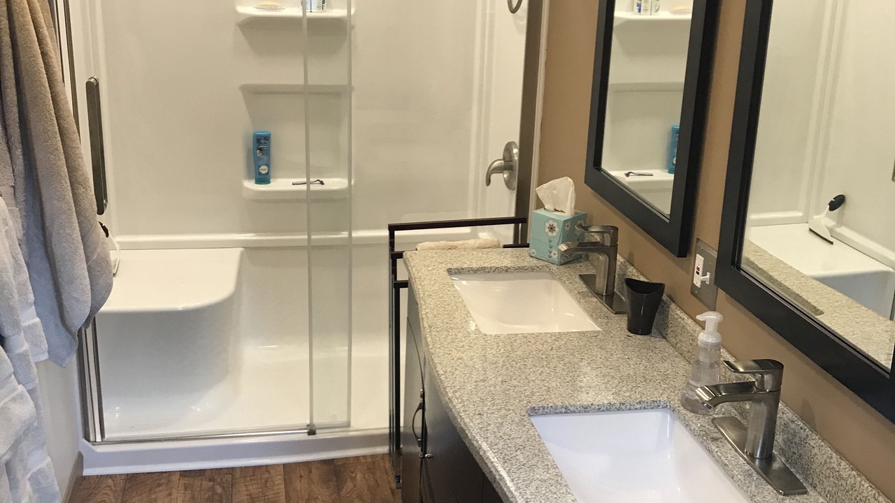 Photo of Bathroom in Holcomb