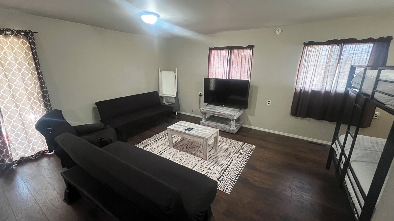 Photo of Livingroom in Pittsfield