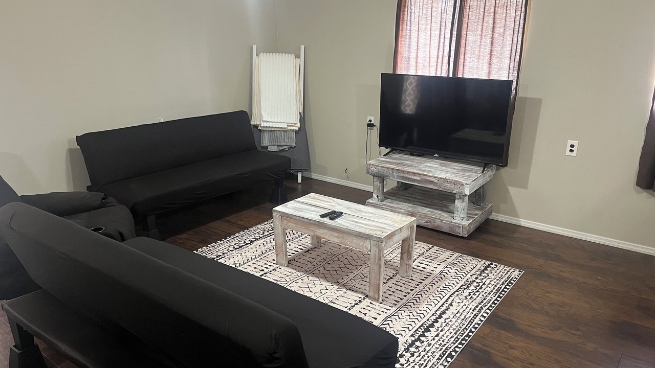 Photo of Livingroom in Pittsfield