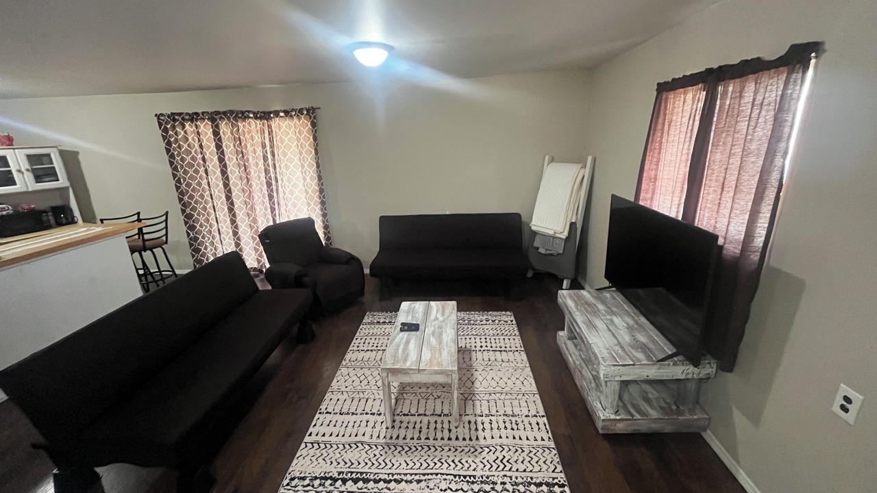 Photo of Livingroom in Pittsfield