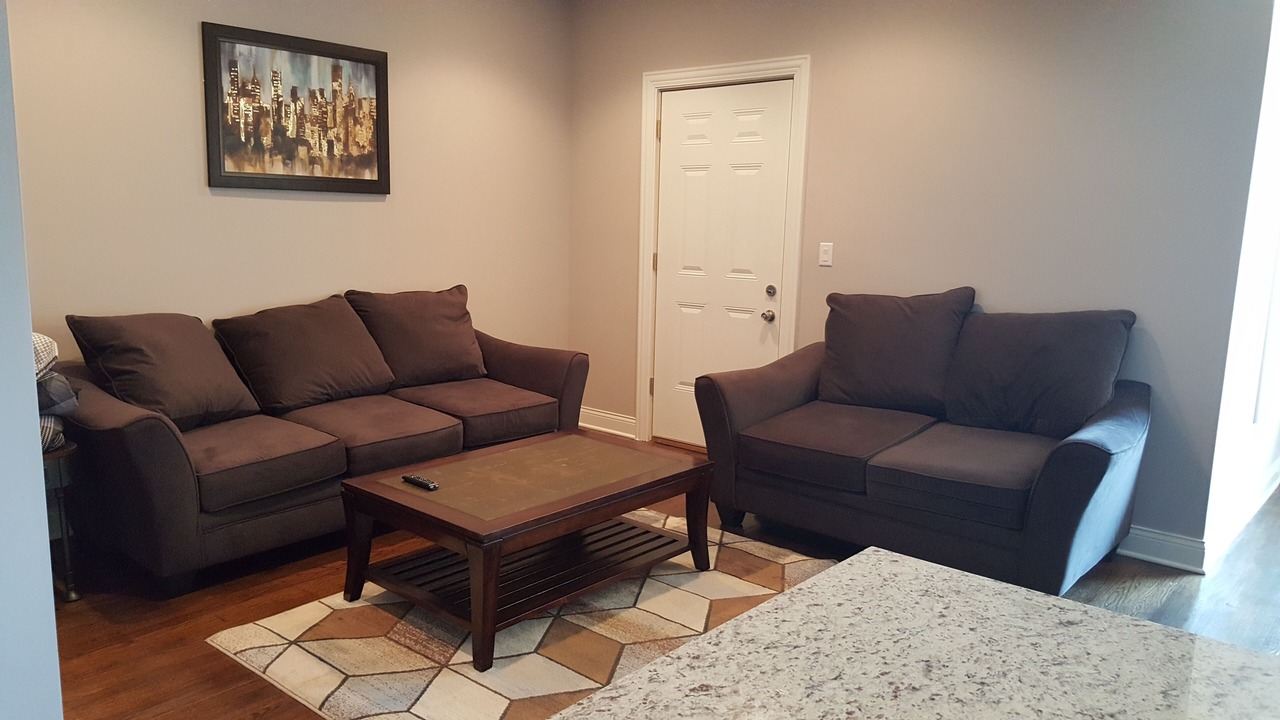 Photo of Livingroom in North Kenwood
