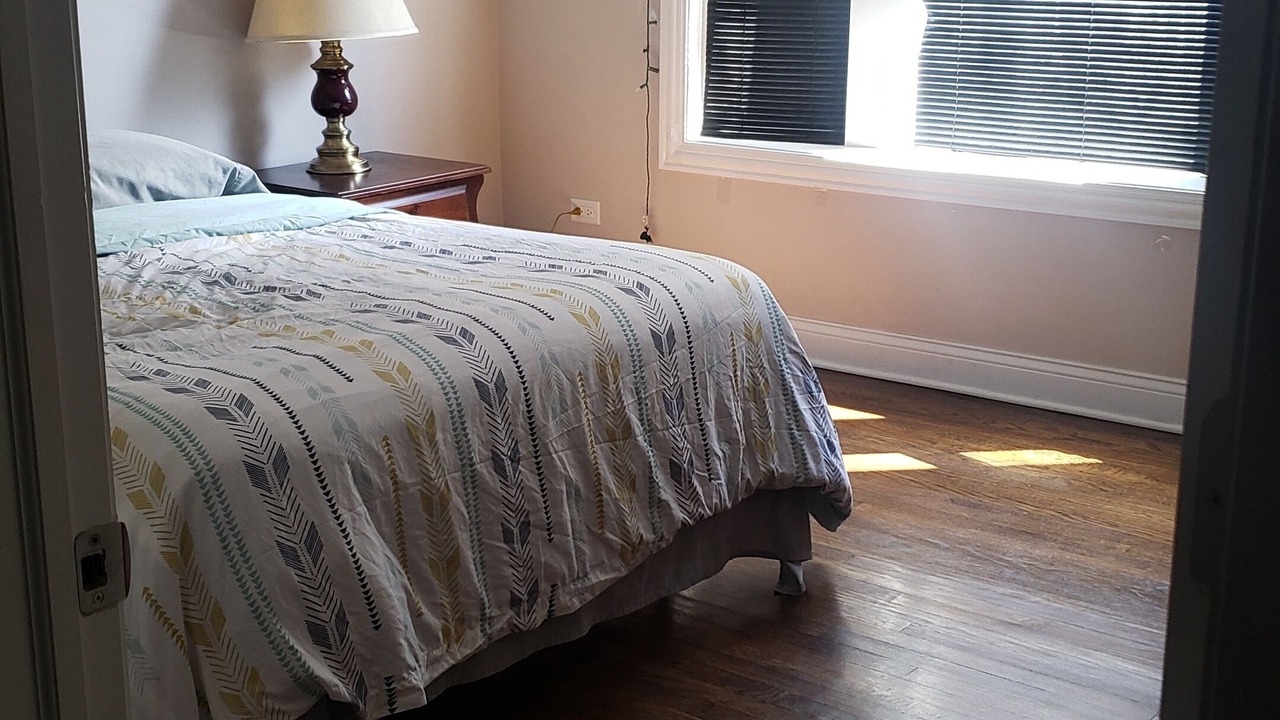 Photo of Bedroom in North Kenwood