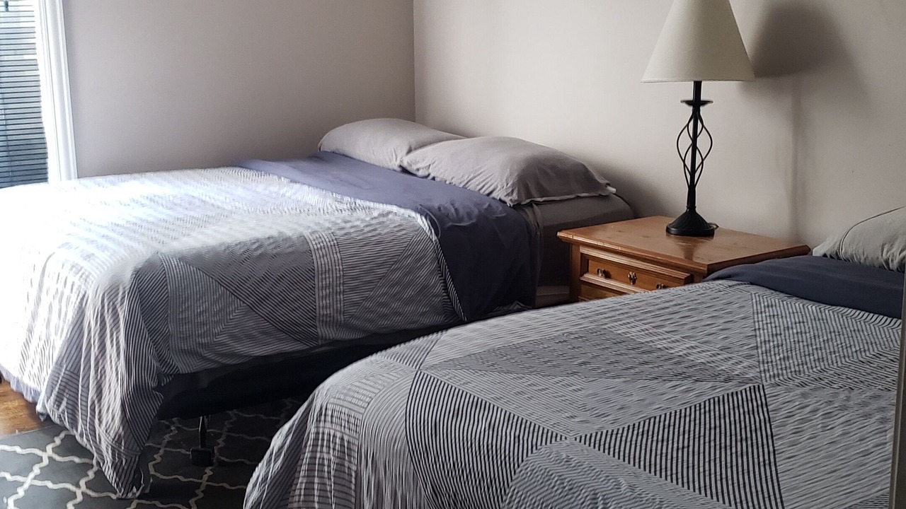 Photo of Bedroom in North Kenwood
