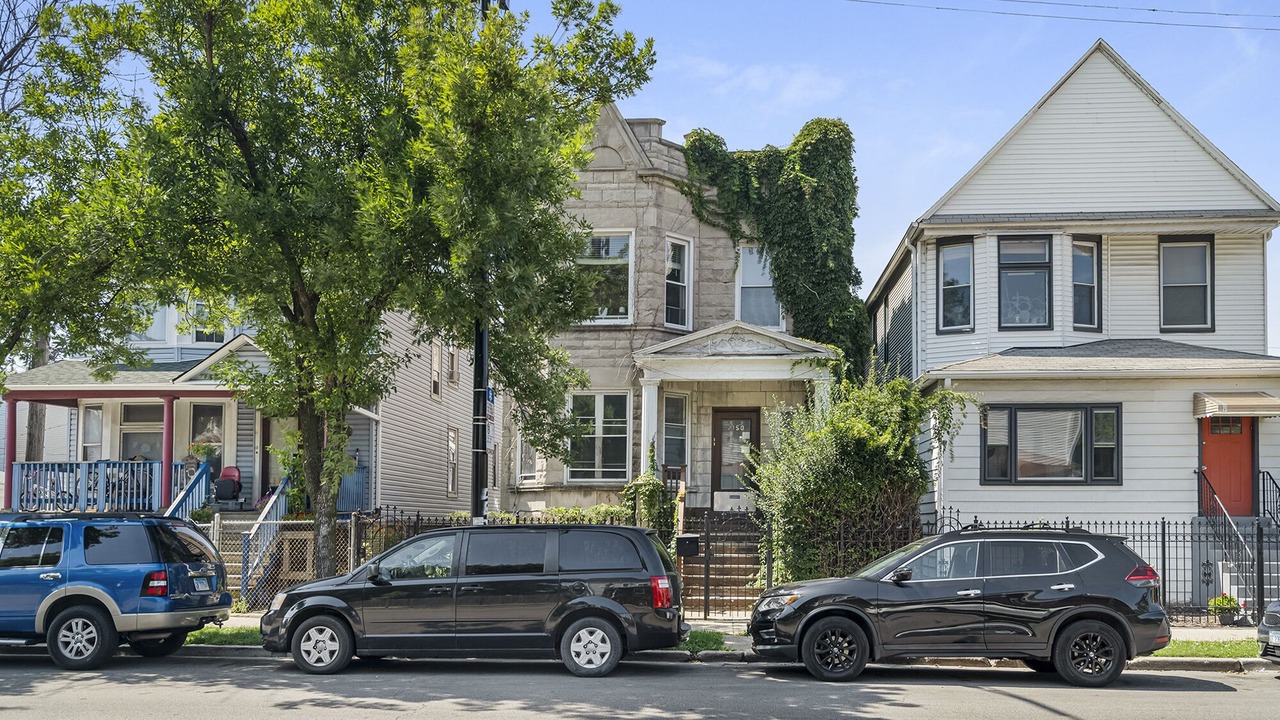 Photo of Outdoor in Logan Square