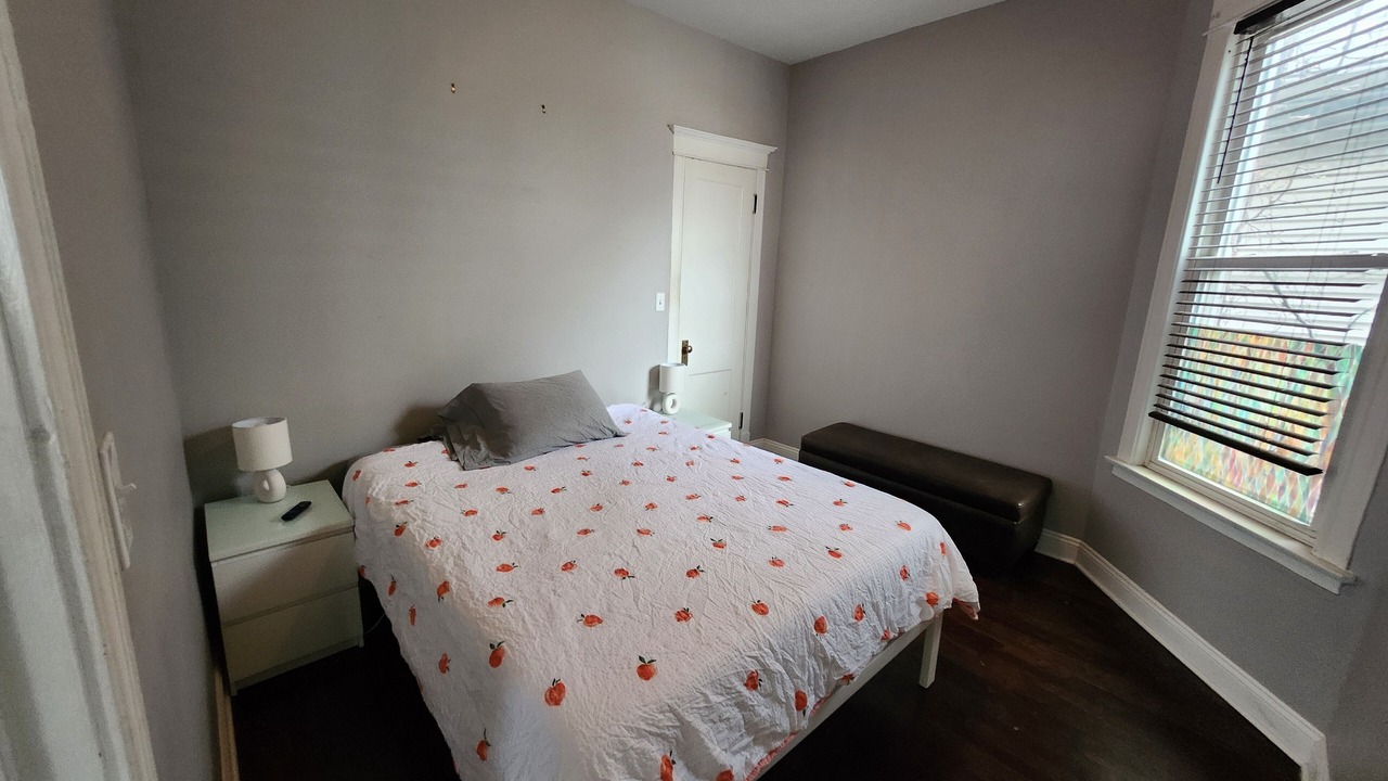Photo of Bedroom in Logan Square