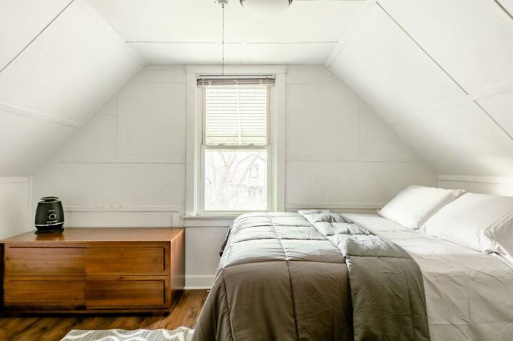 Photo of Bedroom in Irving Park East