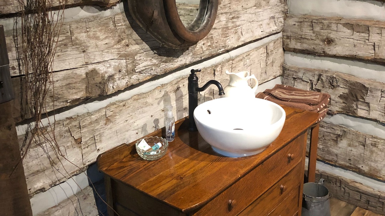 Photo of Bathroom in Nauvoo