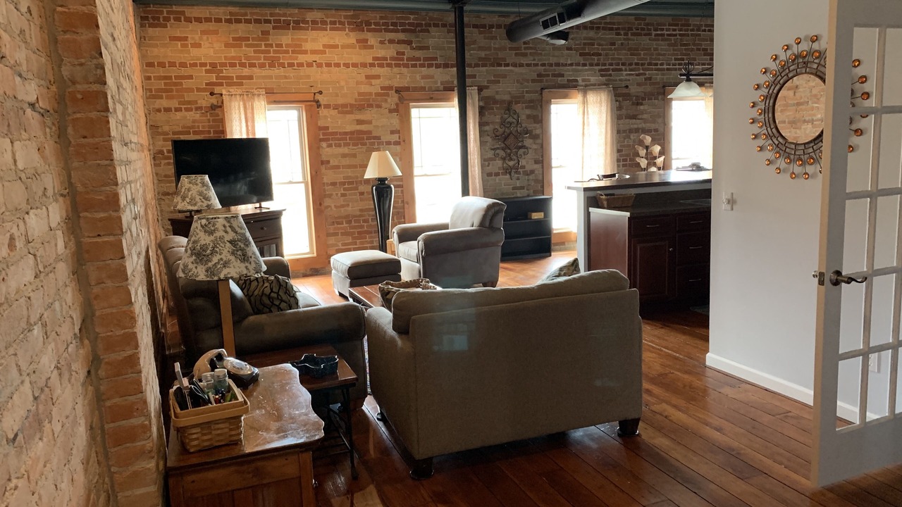 Photo of Livingroom in Jerseyville