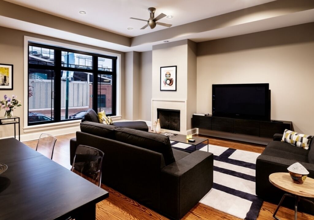 Photo of Livingroom in Lakeview