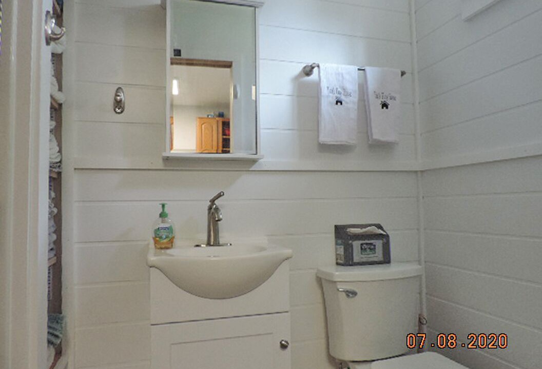 Photo of Bathroom in Niantic