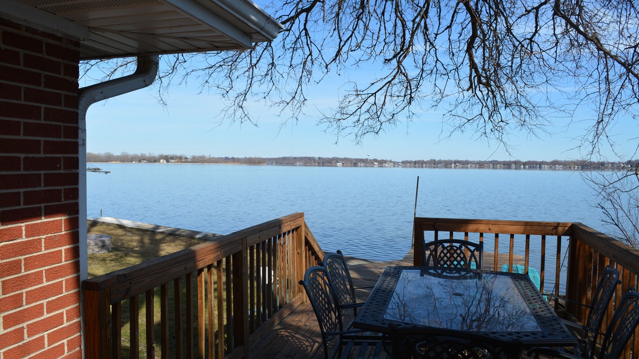 Photo of Outdoor in Pistakee Highlands