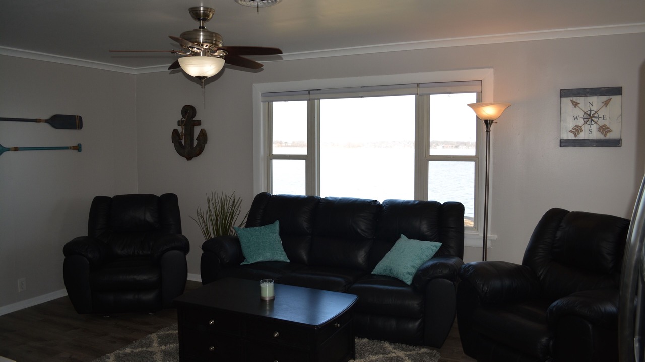 Photo of Bedroom in Pistakee Highlands