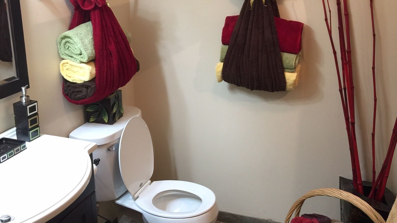 Photo of Bathroom in Olympia Fields