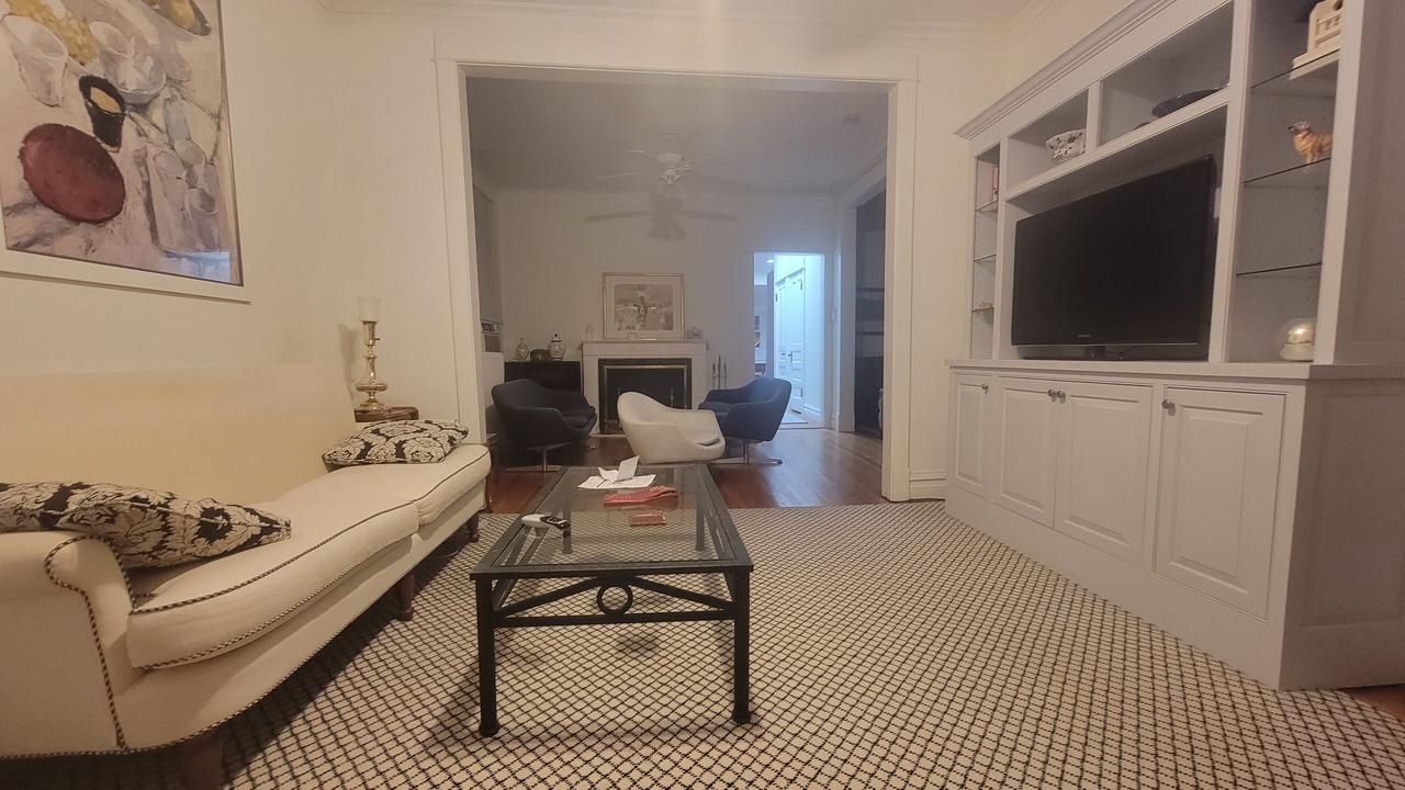 Photo of Livingroom in Logan Square