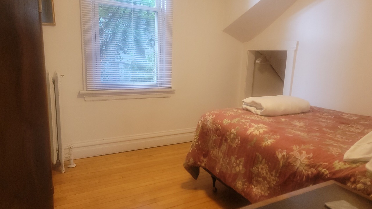 Photo of Bedroom in Logan Square