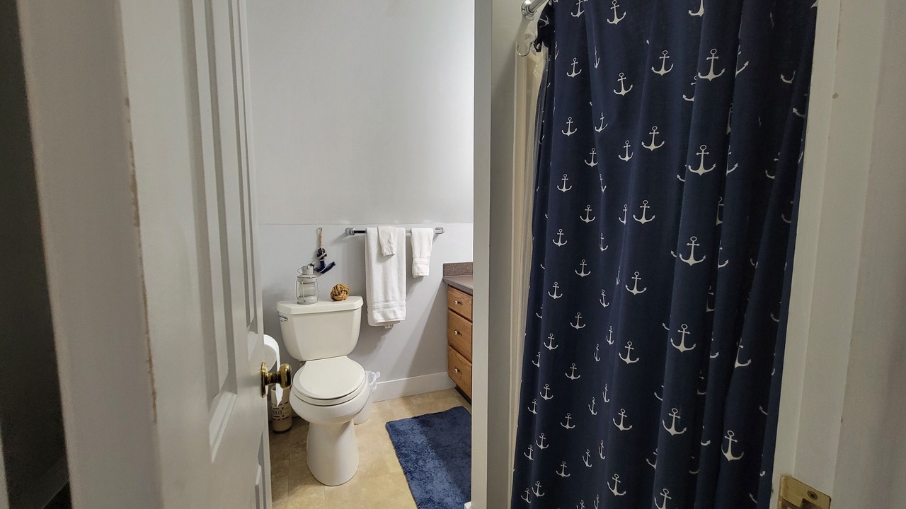 Photo of Bathroom in The Galena Territory