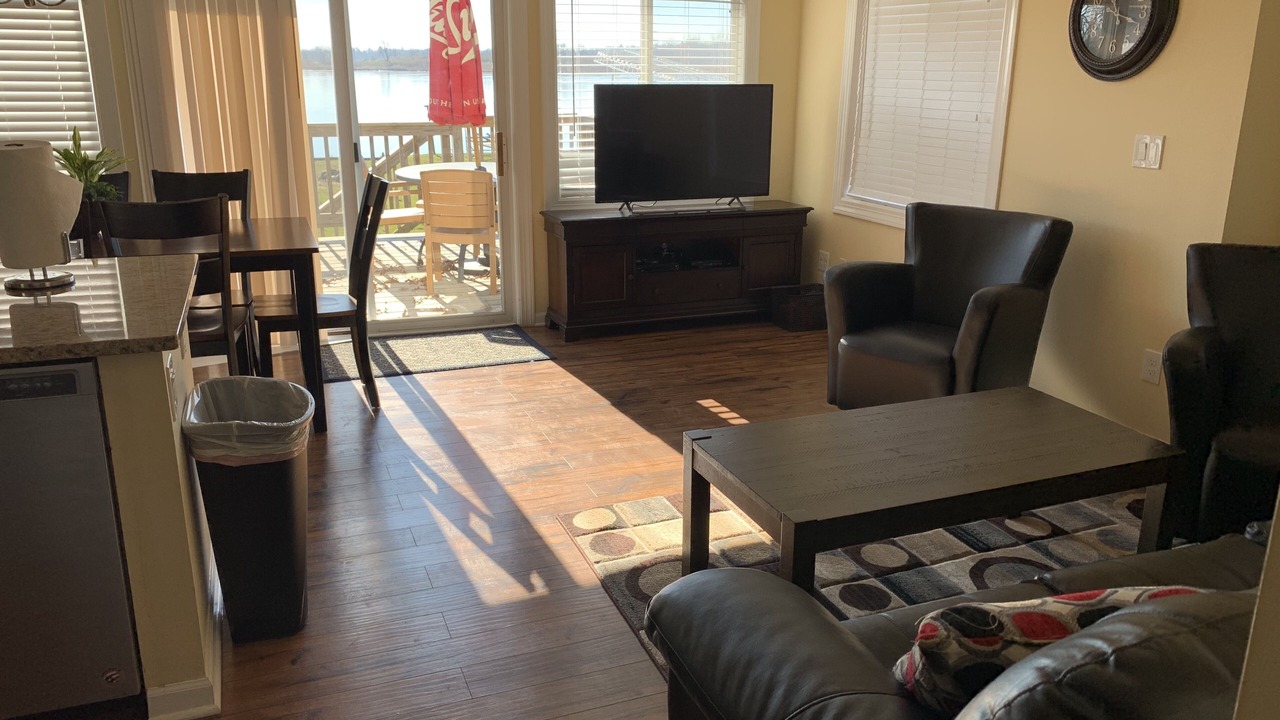 Photo of Livingroom in Fox Lake