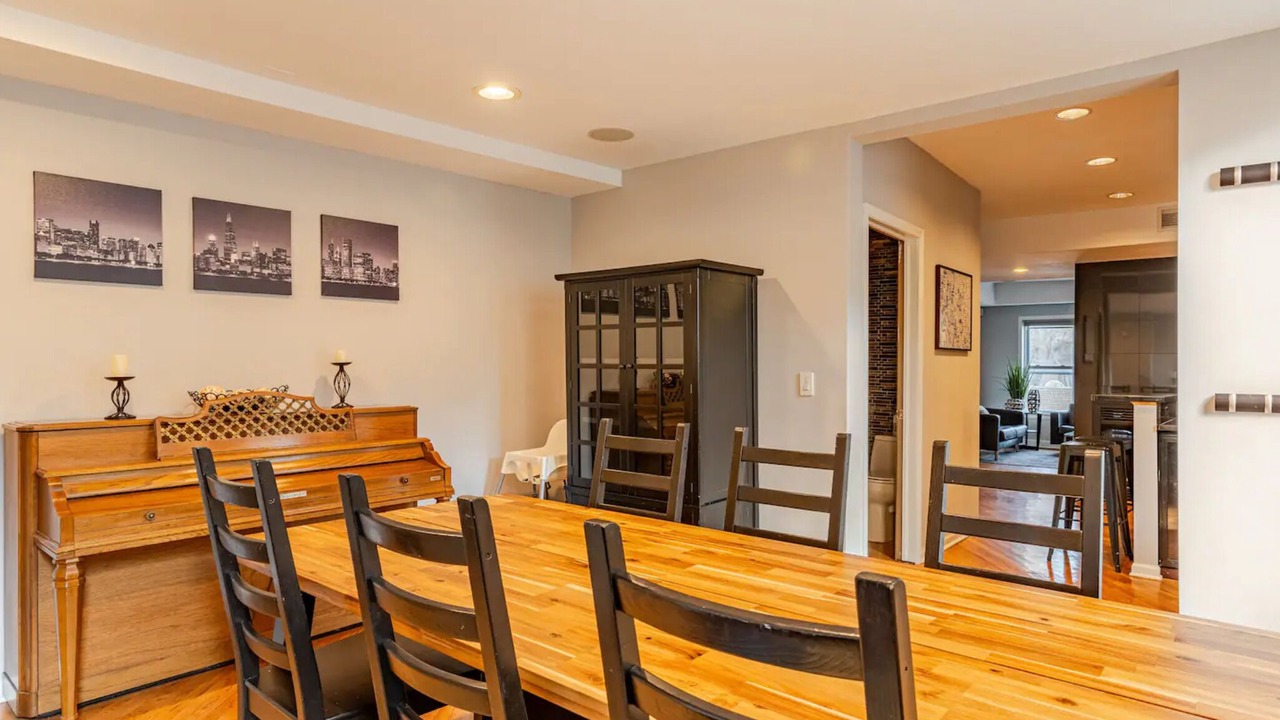 Photo of Livingroom in Ranch Triangle