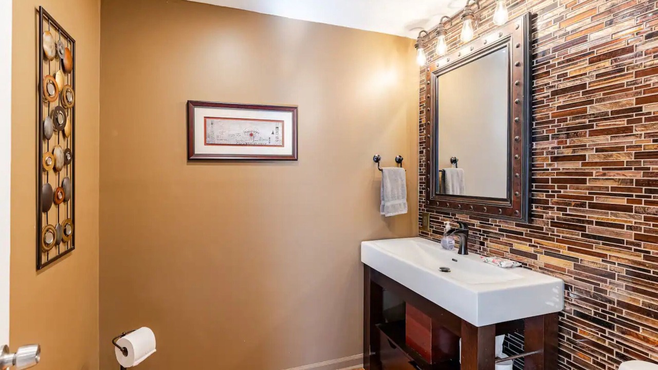 Photo of Bathroom in Ranch Triangle