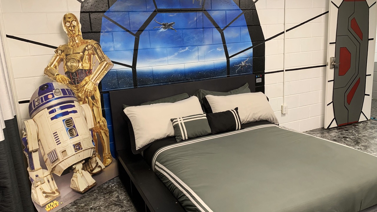 Photo of Bedroom in Groveland