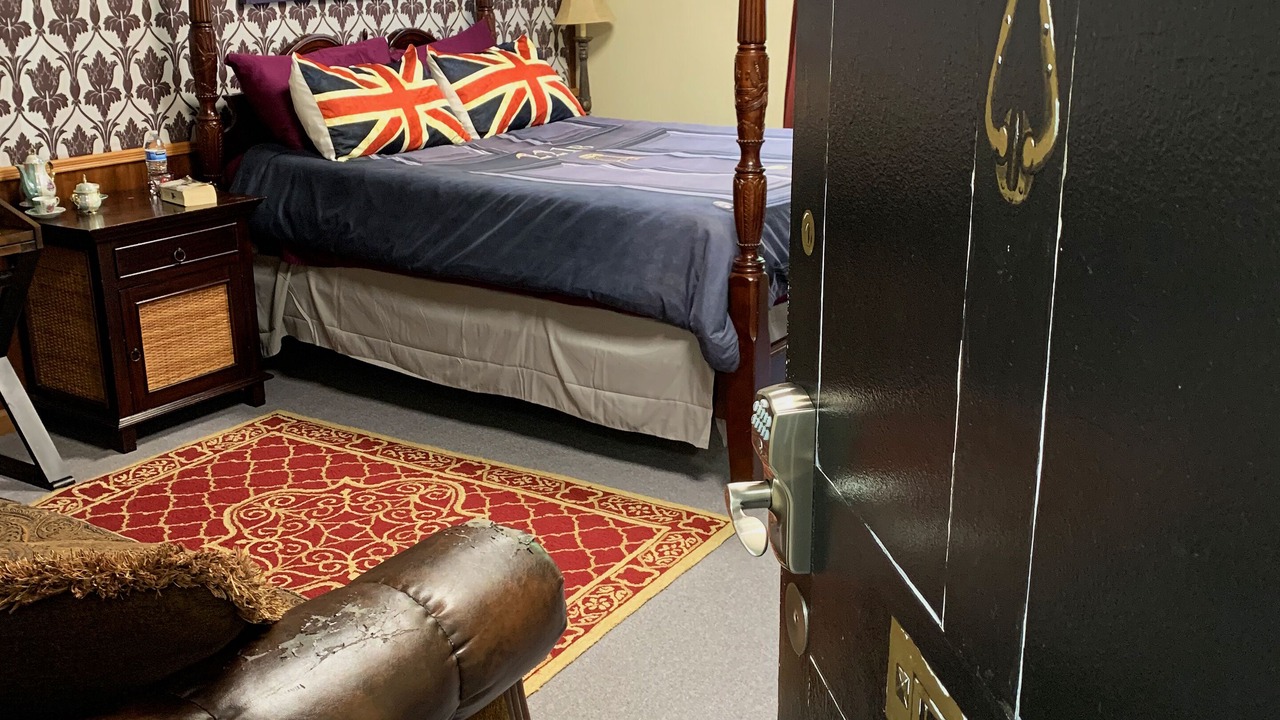 Photo of Bedroom in Groveland