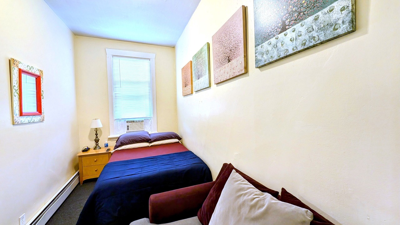 Photo of Bedroom in Avondale