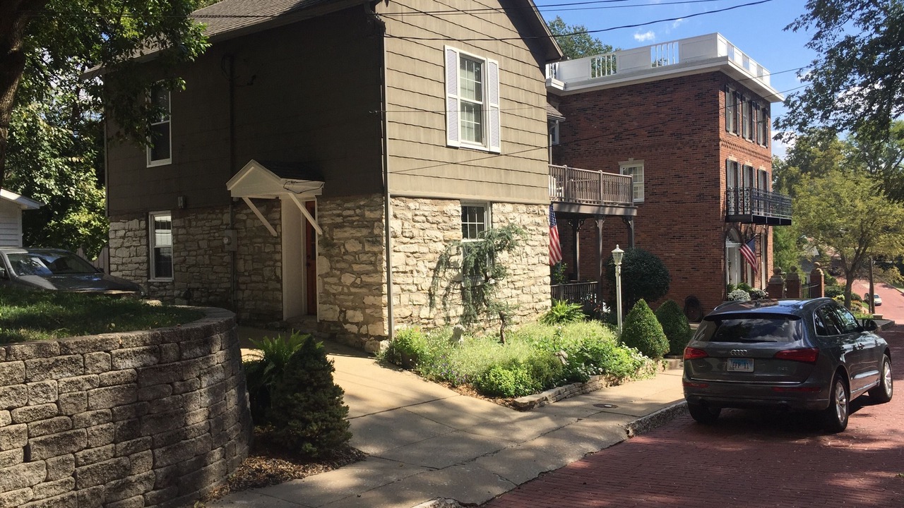Photo of Outdoor in Alton