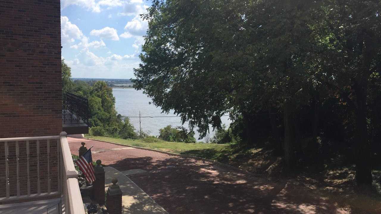 Photo of Outdoor in Alton