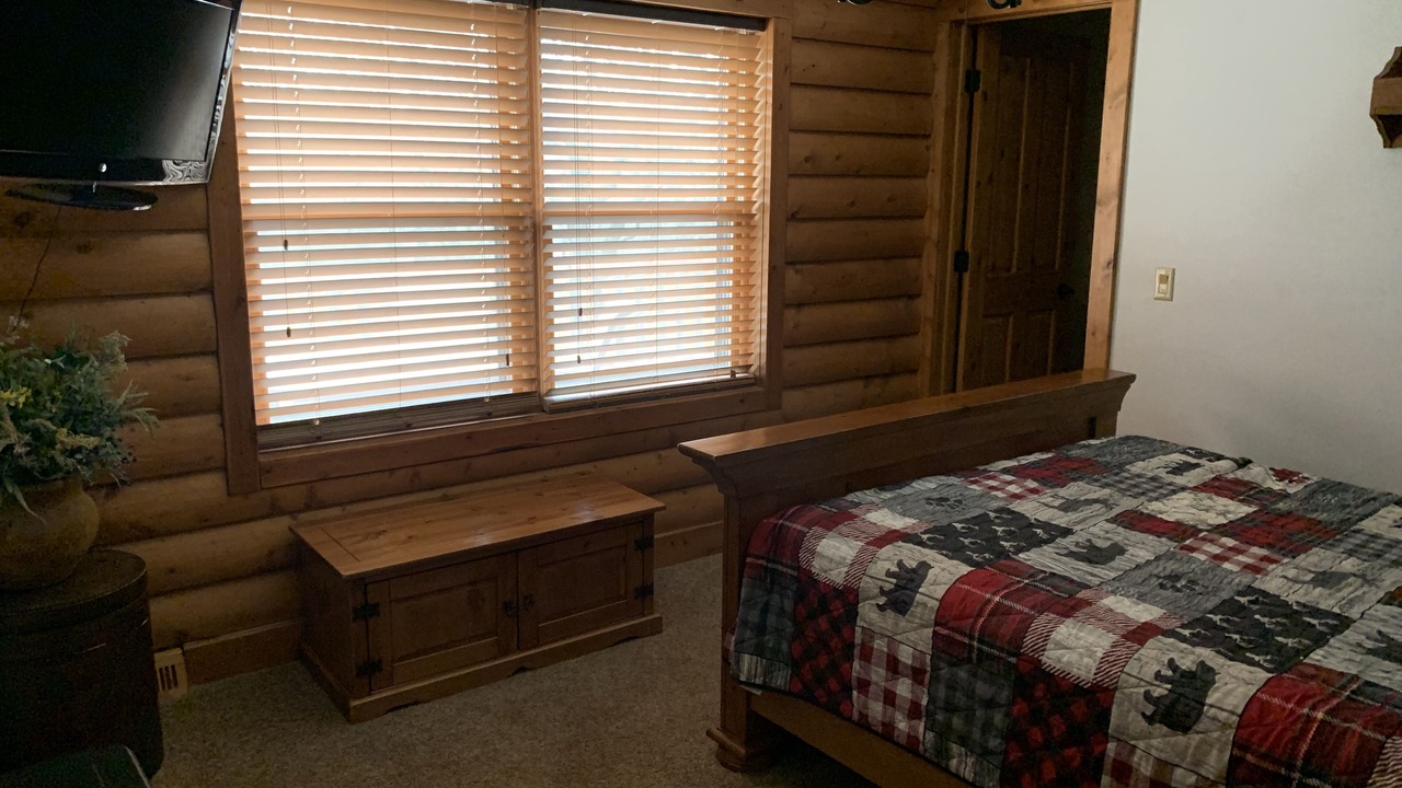 Photo of Bedroom in Apple River