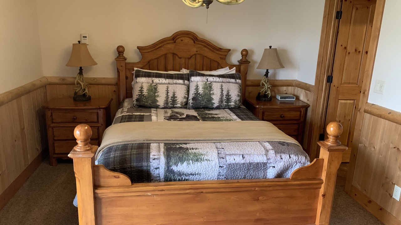 Photo of Bedroom in Apple River