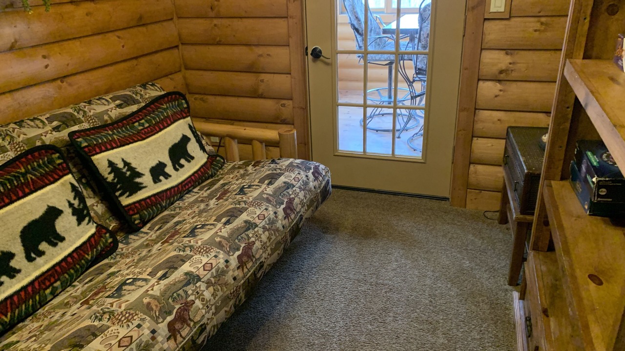 Photo of Livingroom in Apple River