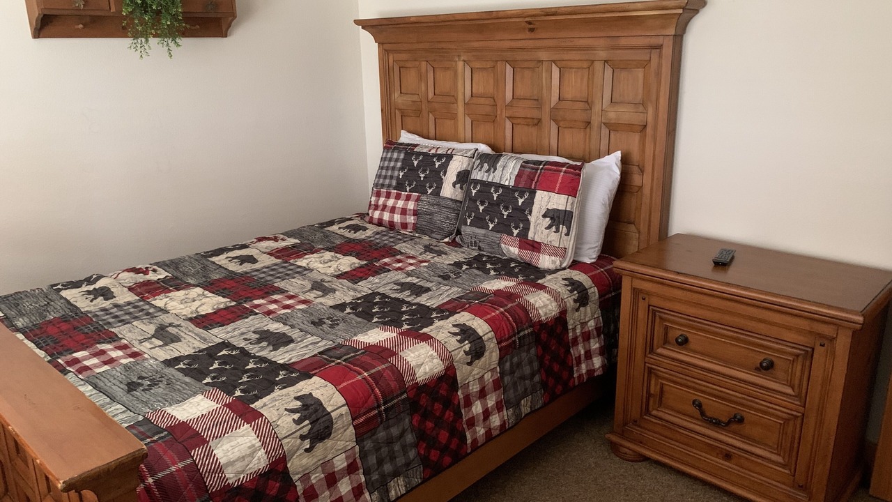 Photo of Bedroom in Apple River