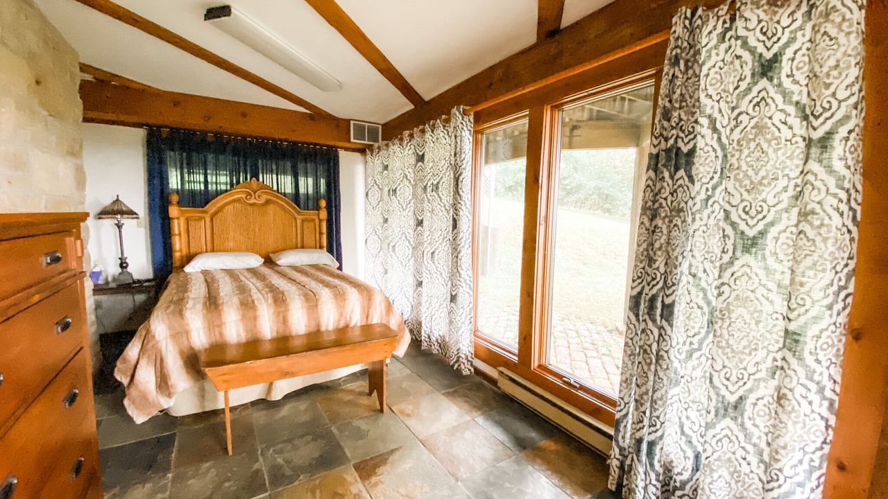 Photo of Bedroom in Elizabeth