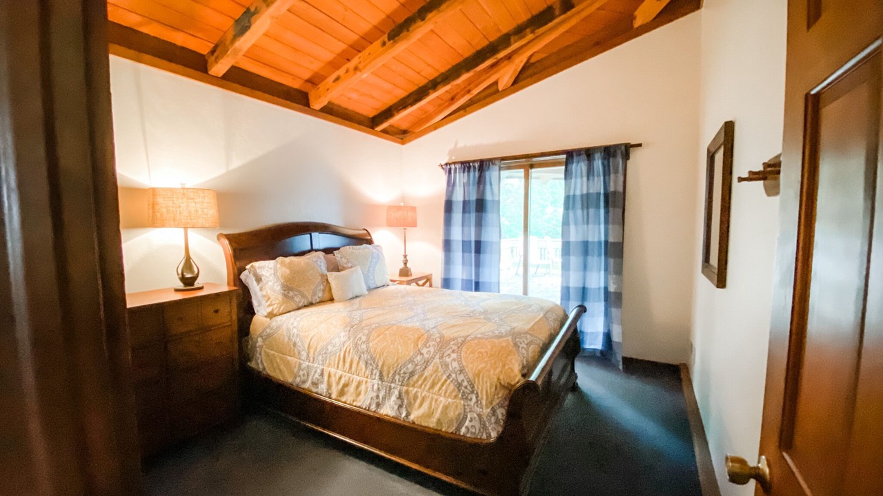 Photo of Bedroom in Elizabeth