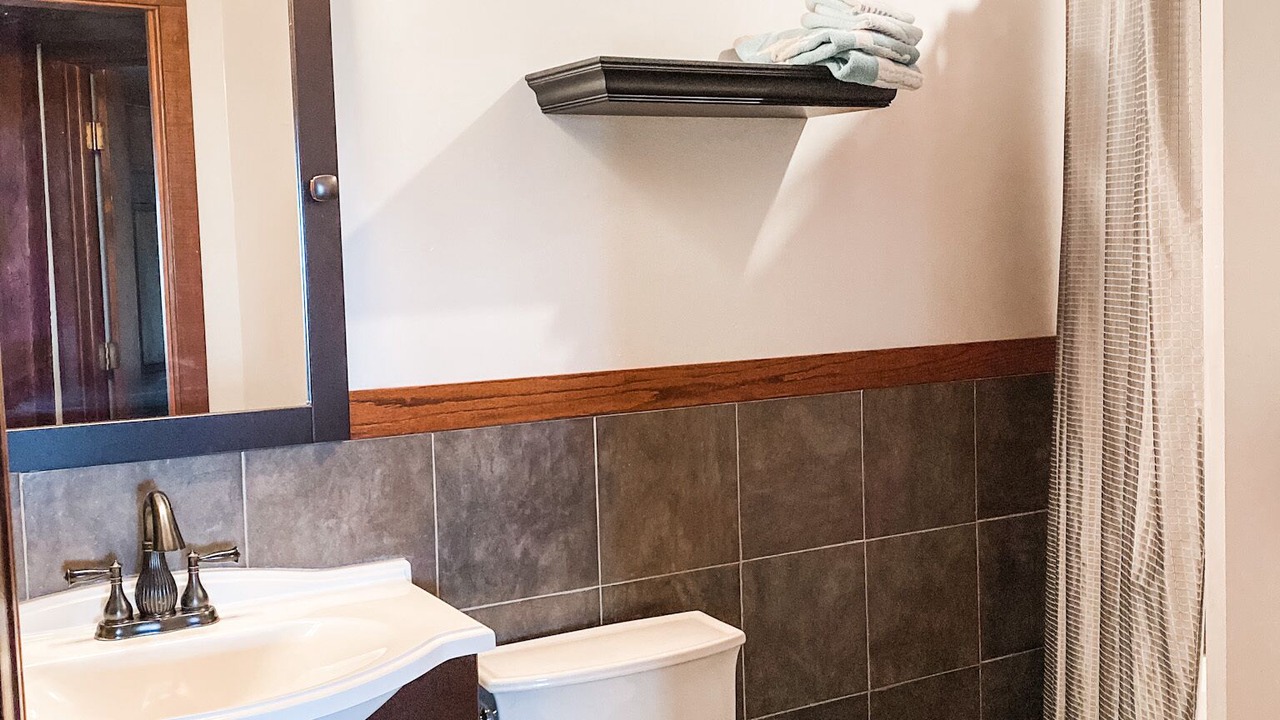 Photo of Bathroom in Elizabeth