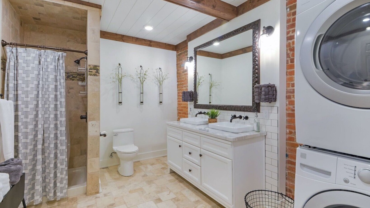 Photo of Bathroom in Galena