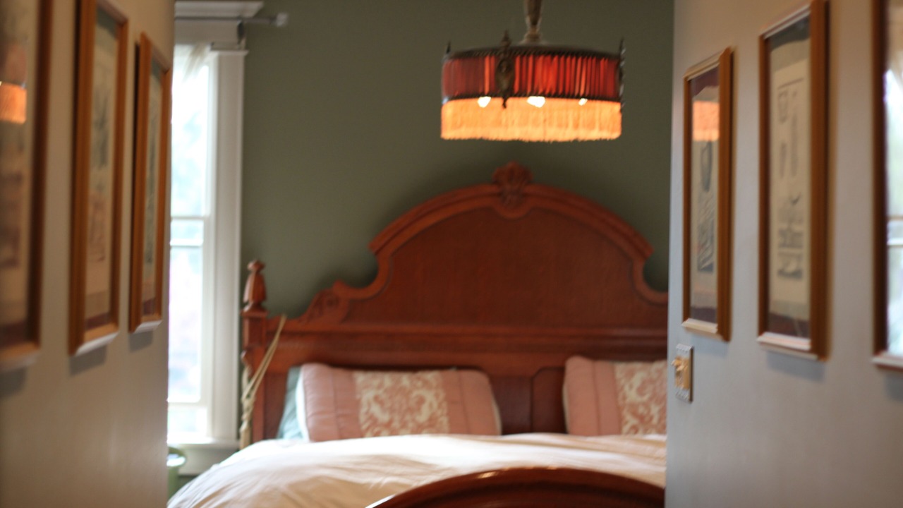 Photo of Bedroom in Glen Ellyn