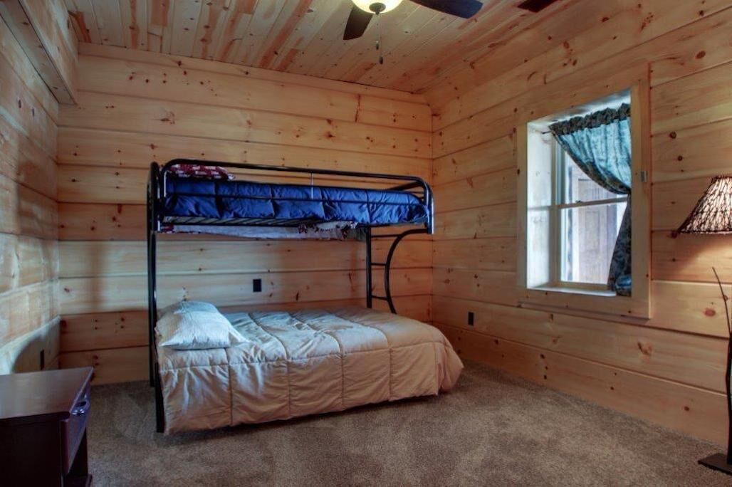 Photo of Bedroom in Loraine
