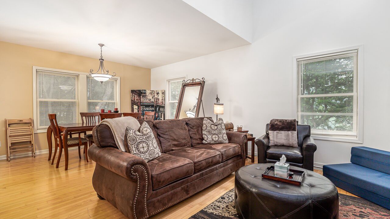 Photo of Livingroom in Galena