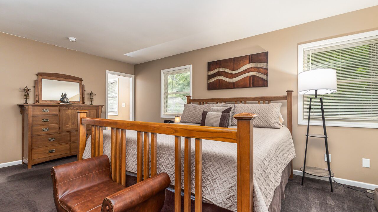 Photo of Bedroom in Galena